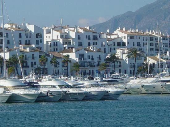 1 Marbella Beach Golf Apartment Екстериор снимка