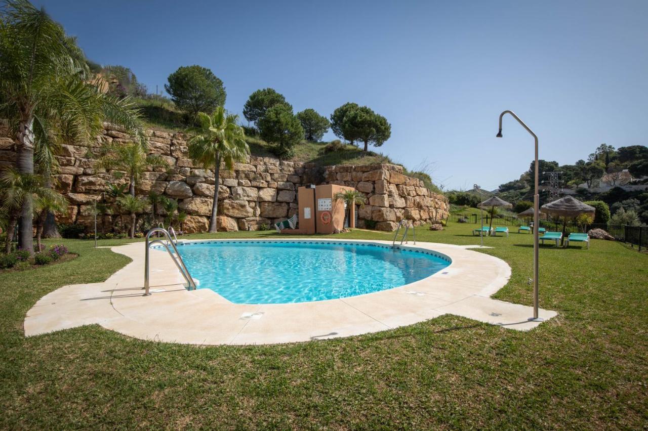 1 Marbella Beach Golf Apartment Екстериор снимка
